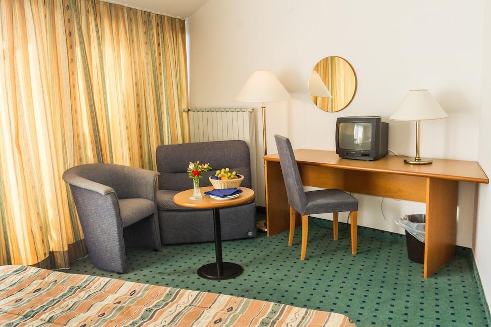 Hotel Vile Park Πορτορόζ Εξωτερικό φωτογραφία